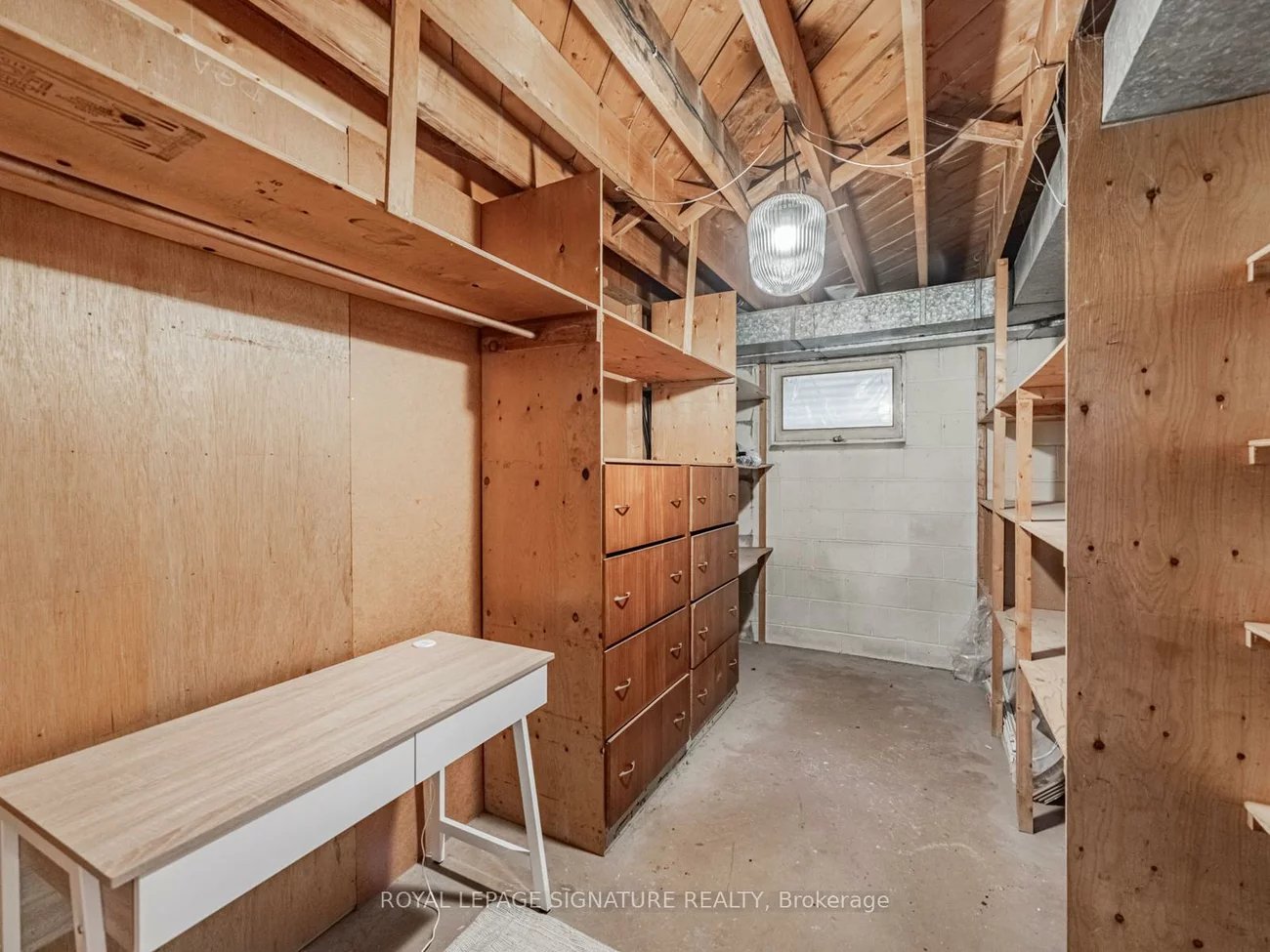 1447, Merrow, Lorne Park, Mississauga