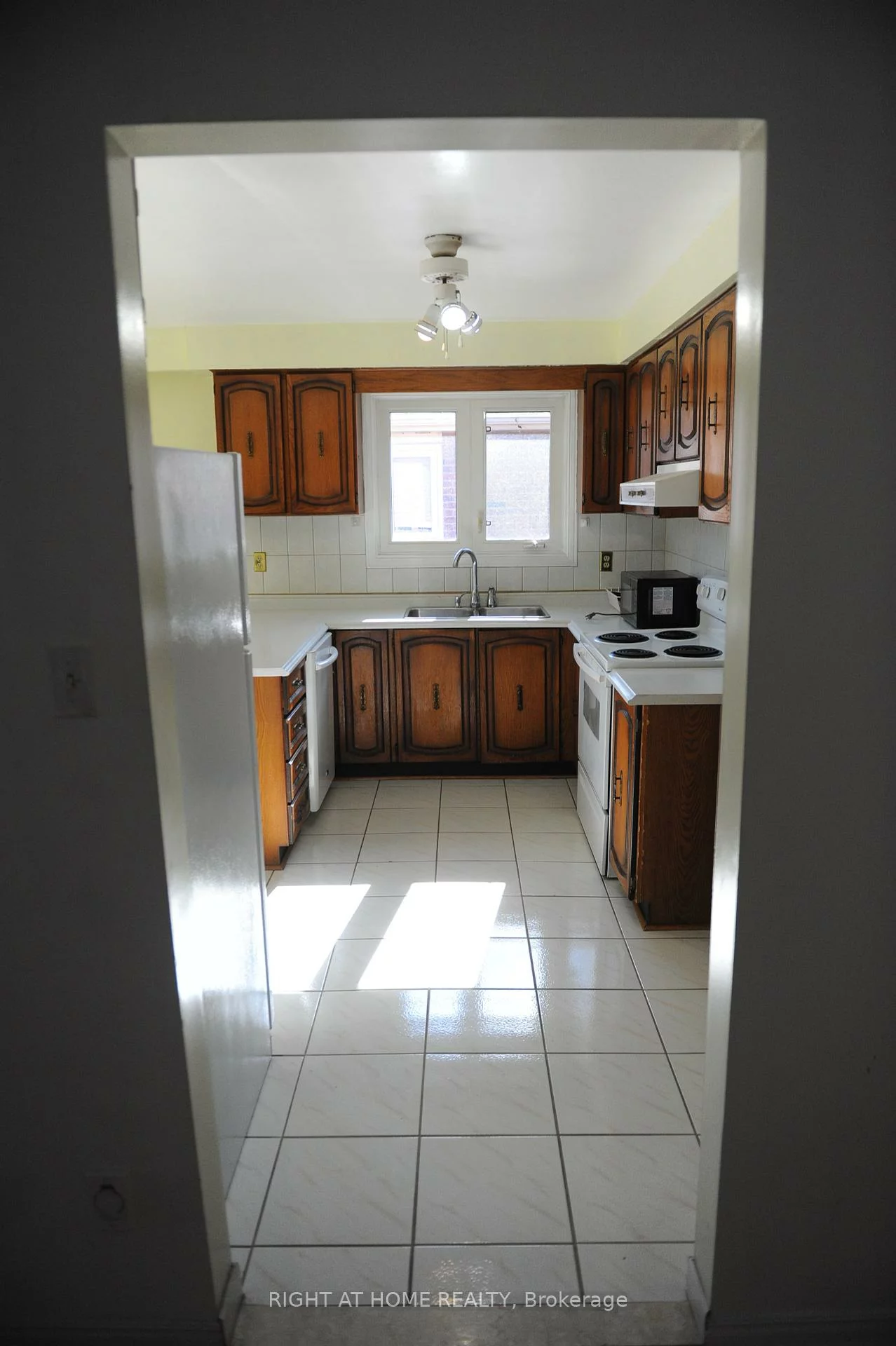 1618, Corkstone, Rathwood, Mississauga