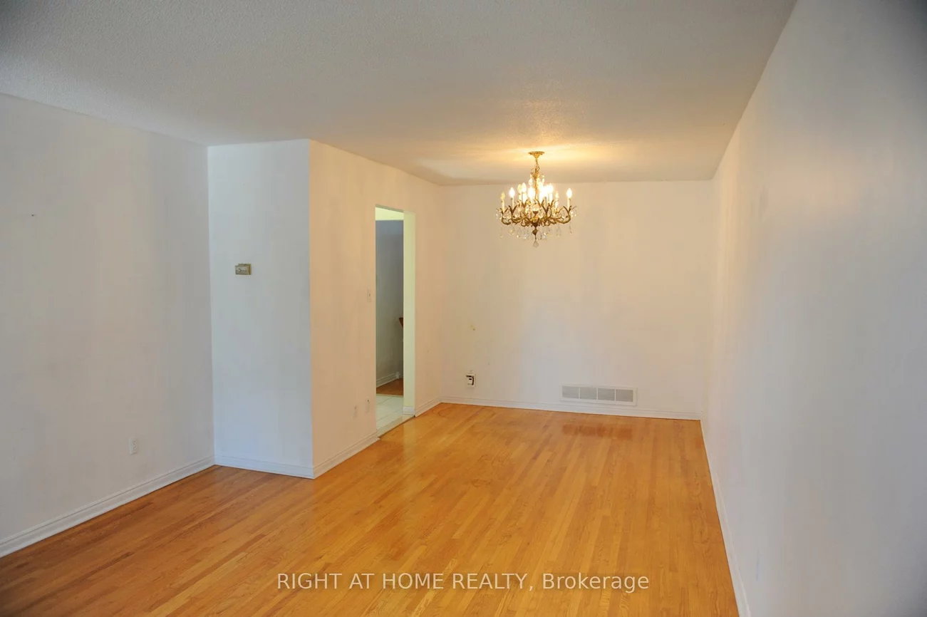 1618, Corkstone, Rathwood, Mississauga
