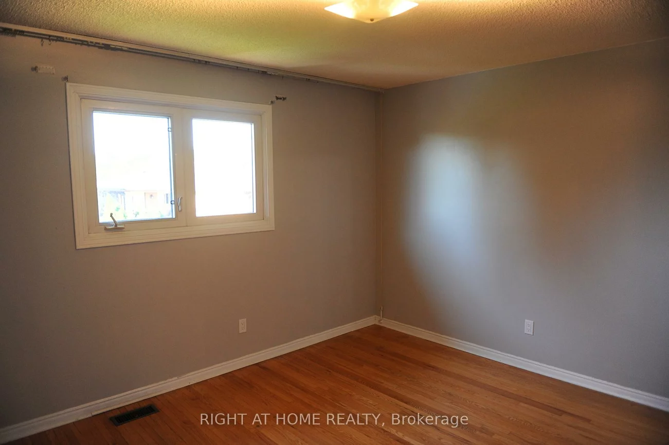 1618, Corkstone, Rathwood, Mississauga