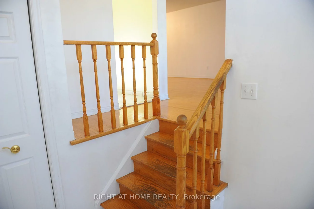 1618, Corkstone, Rathwood, Mississauga