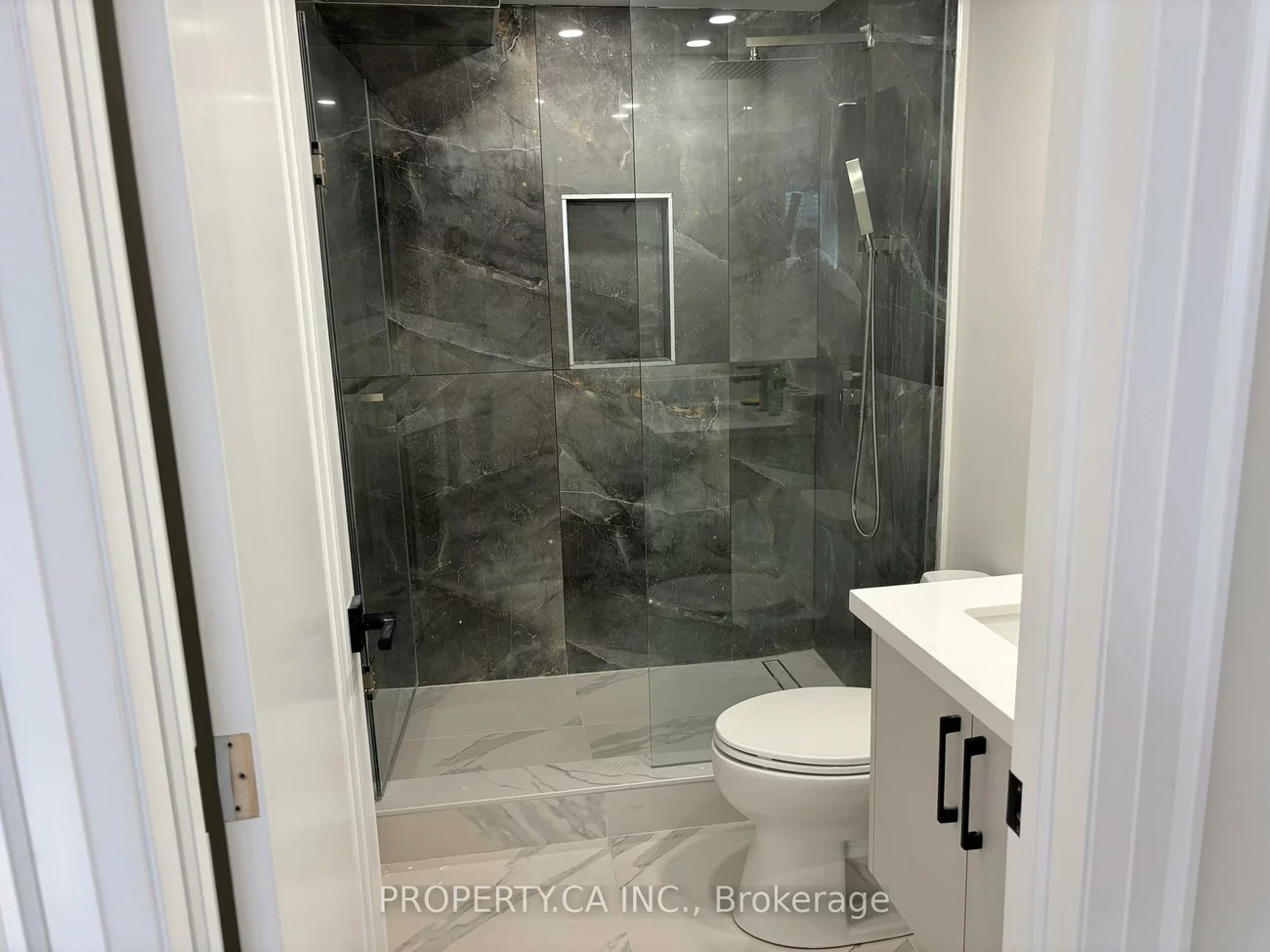 5316, Russell View, Central Erin Mills, Mississauga