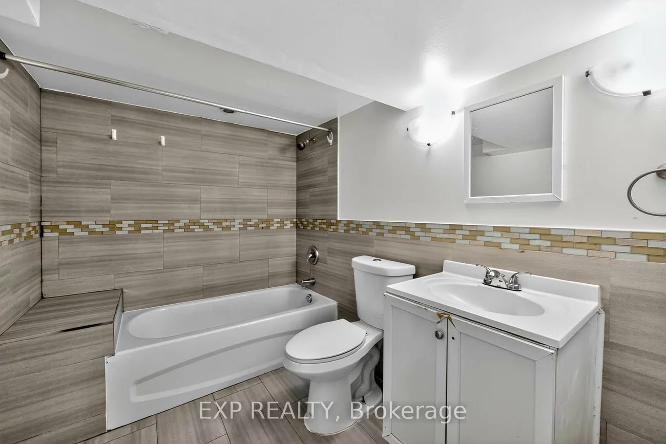 3567, Queenston, Erindale, Mississauga
