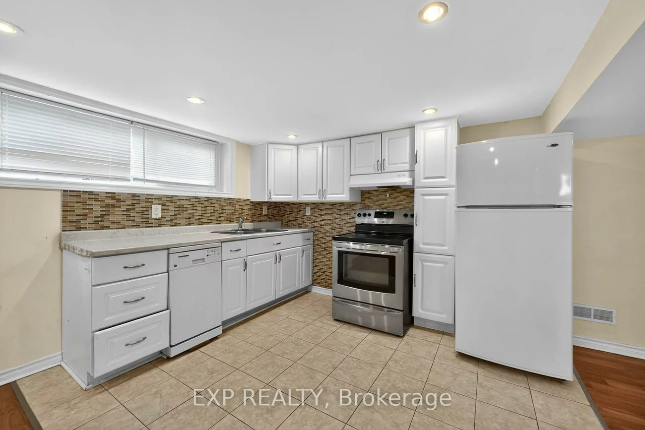 3567, Queenston, Erindale, Mississauga