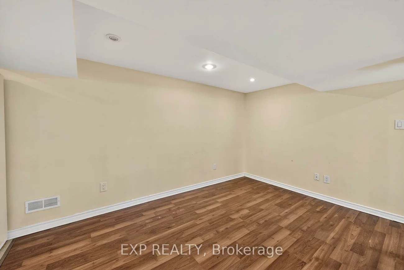 3567, Queenston, Erindale, Mississauga