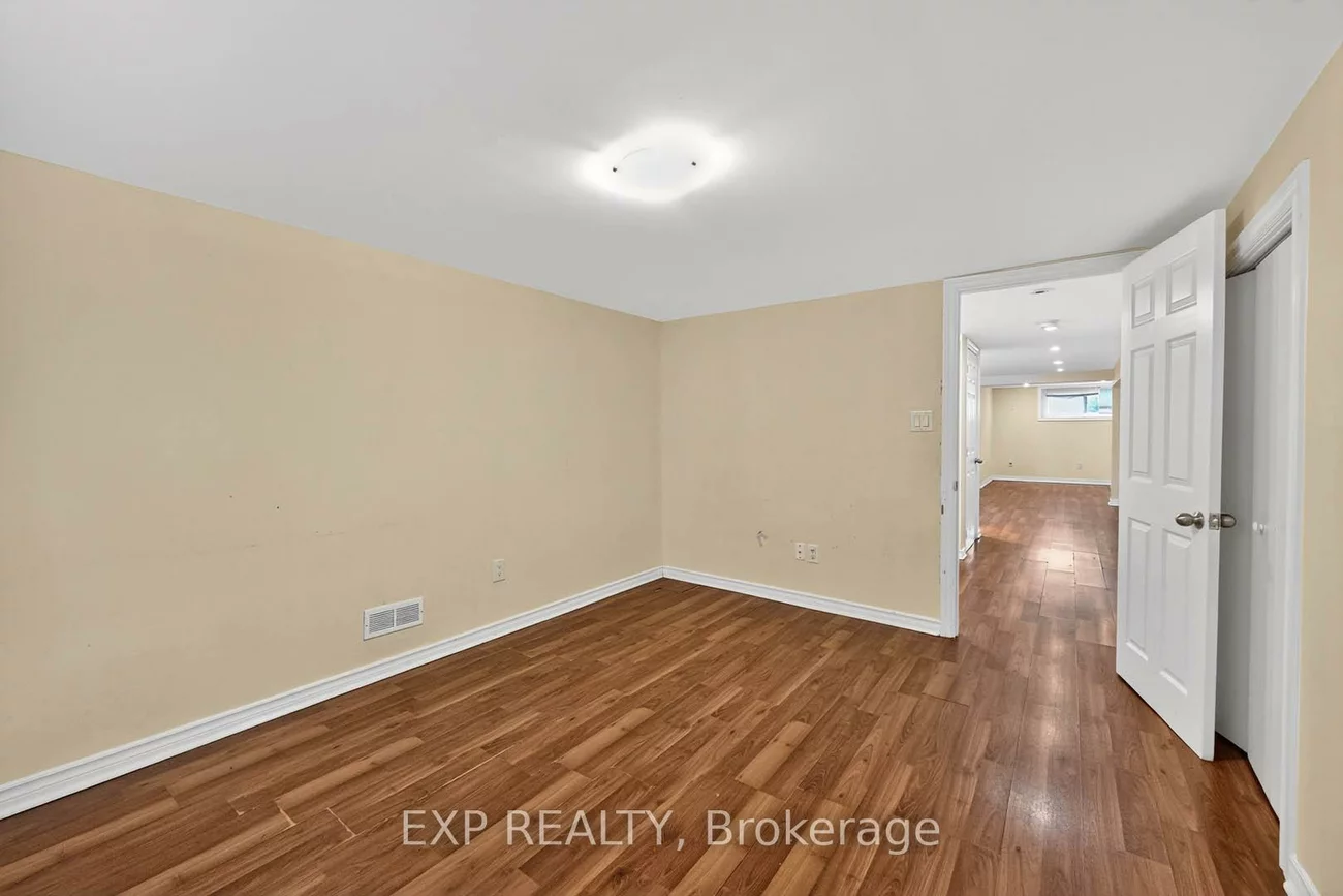 3567, Queenston, Erindale, Mississauga
