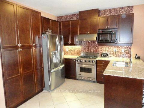 4700, Centretown, Hurontario, Mississauga