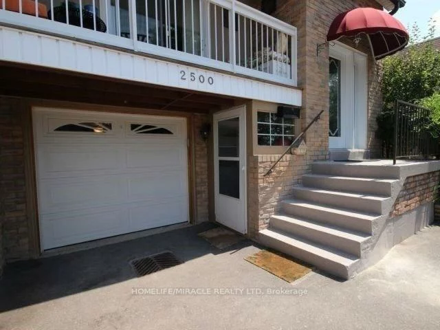 2500, Cobbinshaw, Meadowvale, Mississauga