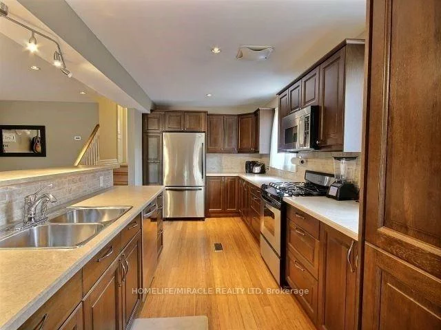 2500, Cobbinshaw, Meadowvale, Mississauga