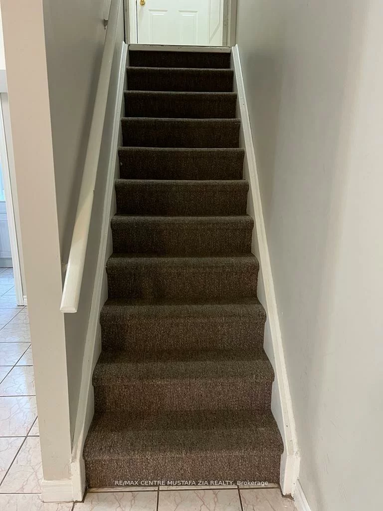 1088, Windbrook, East Credit, Mississauga