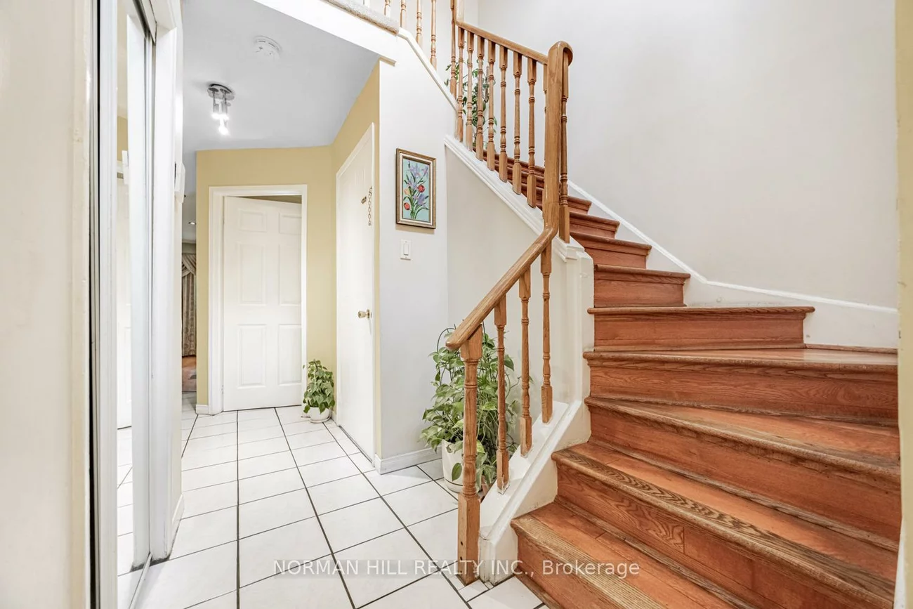 356, Laurentian, Hurontario, Mississauga