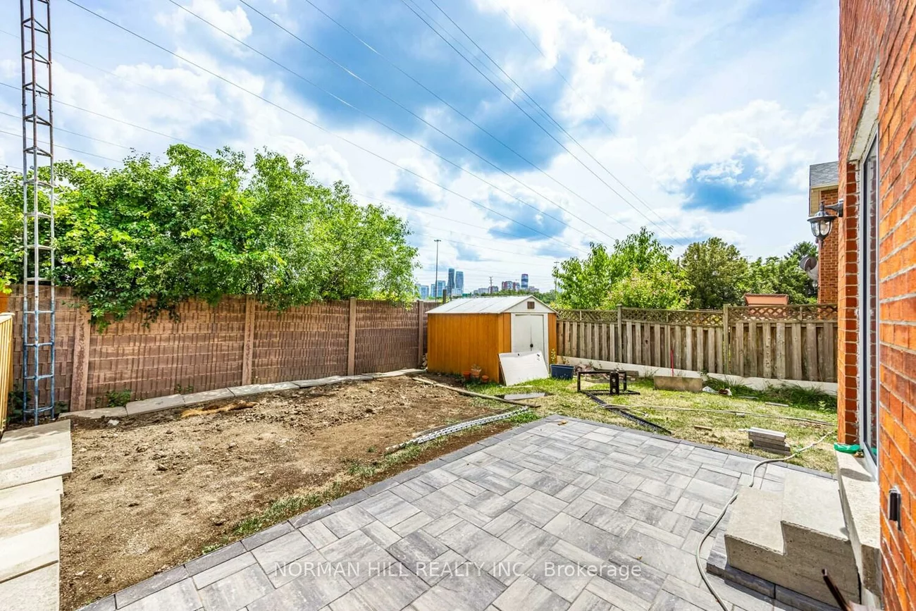 356, Laurentian, Hurontario, Mississauga