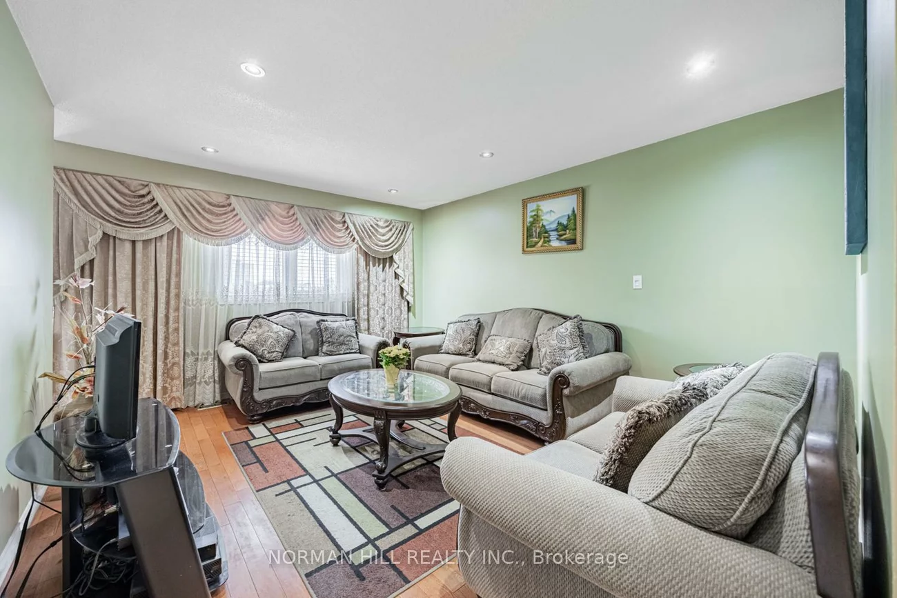 356, Laurentian, Hurontario, Mississauga