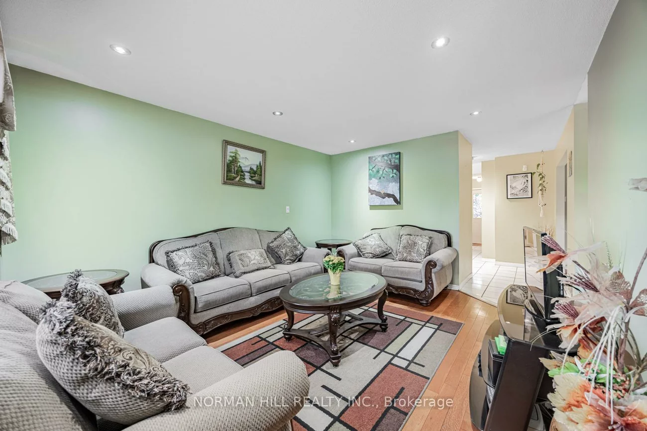 356, Laurentian, Hurontario, Mississauga