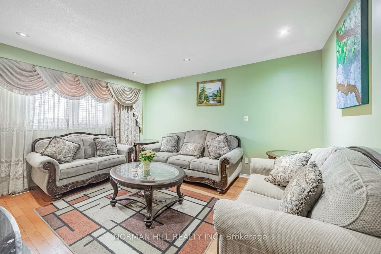 356, Laurentian, Hurontario, Mississauga