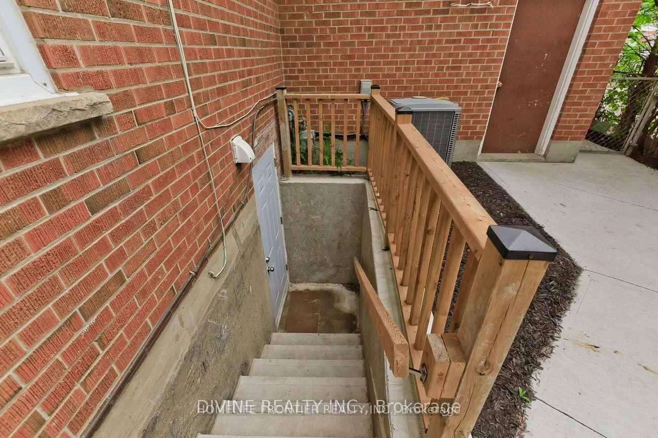 759, Bloor, Applewood, Mississauga