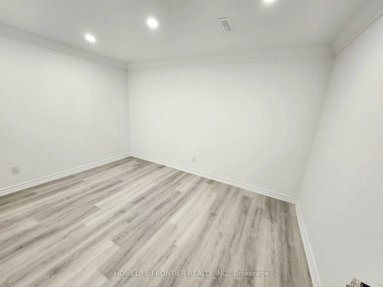 759, Bloor, Applewood, Mississauga