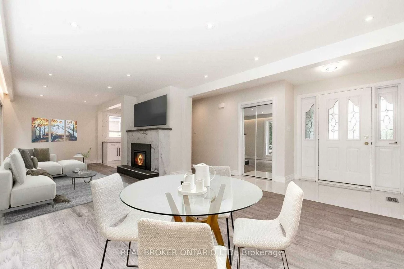 1821, Truscott, Clarkson, Mississauga