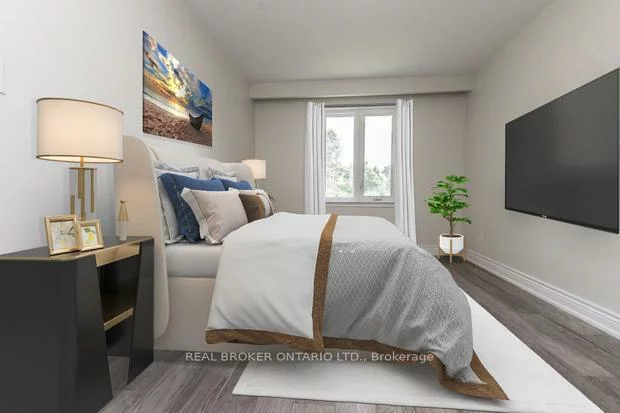 1821, Truscott, Clarkson, Mississauga