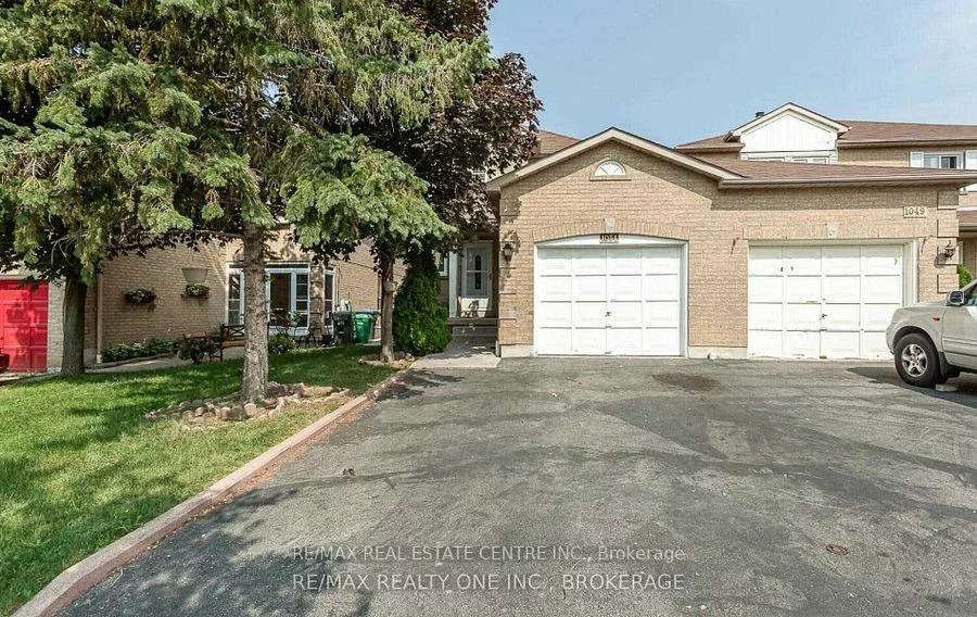 1051, Blizzard, East Credit, Mississauga