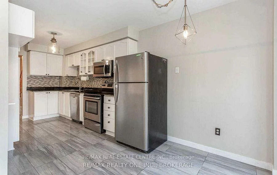 1051, Blizzard, East Credit, Mississauga