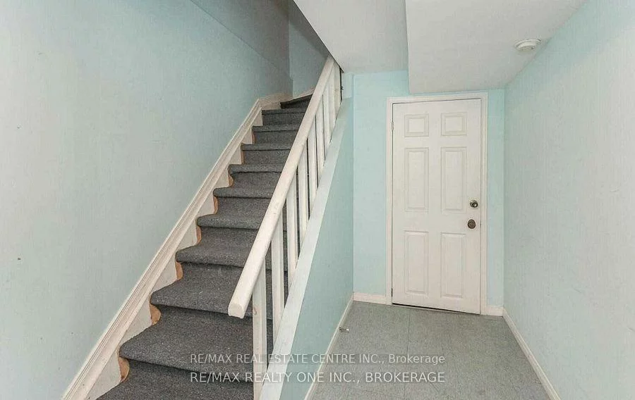 1051, Blizzard, East Credit, Mississauga