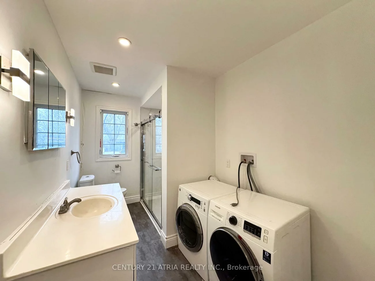 1070, Fergus, Lakeview, Mississauga