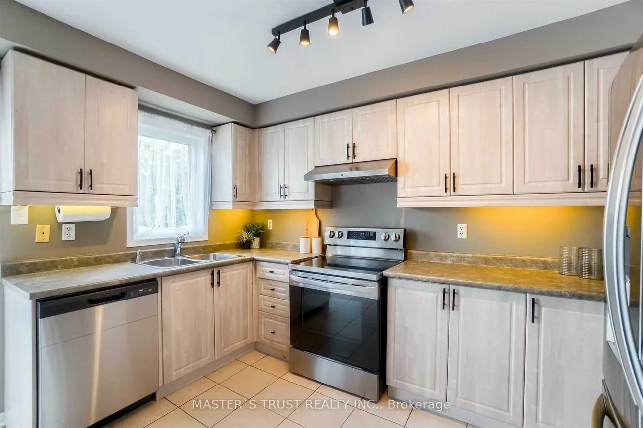 3362, Redpath, Lisgar, Mississauga