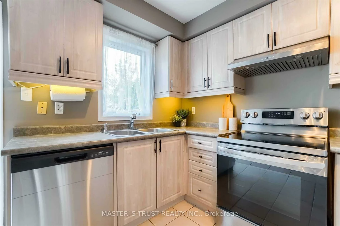 3362, Redpath, Lisgar, Mississauga