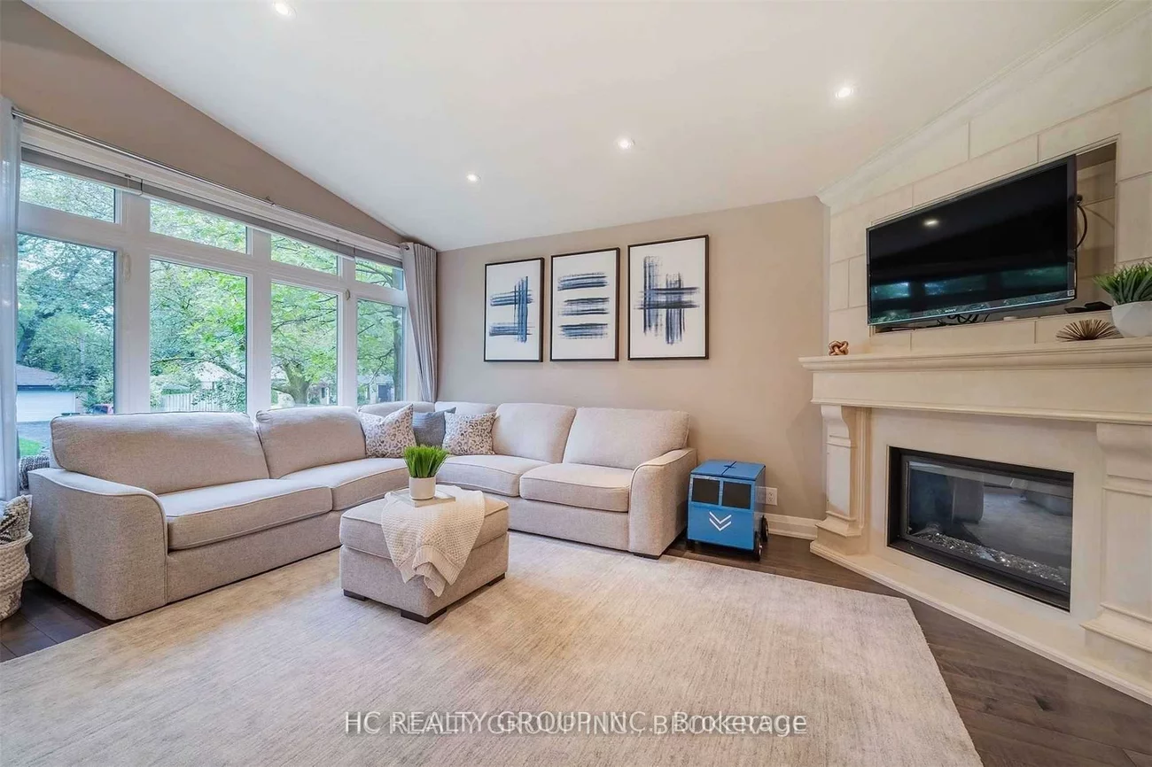 1513, Merrow, Lorne Park, Mississauga
