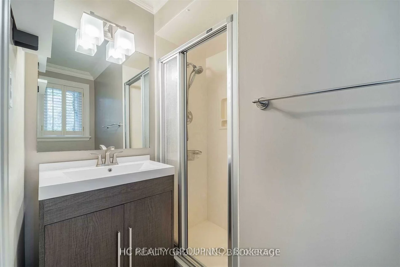 1513, Merrow, Lorne Park, Mississauga