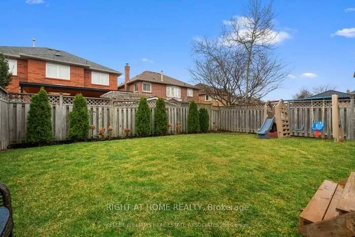 5136, Castlefield, East Credit, Mississauga