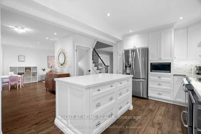 5136, Castlefield, East Credit, Mississauga
