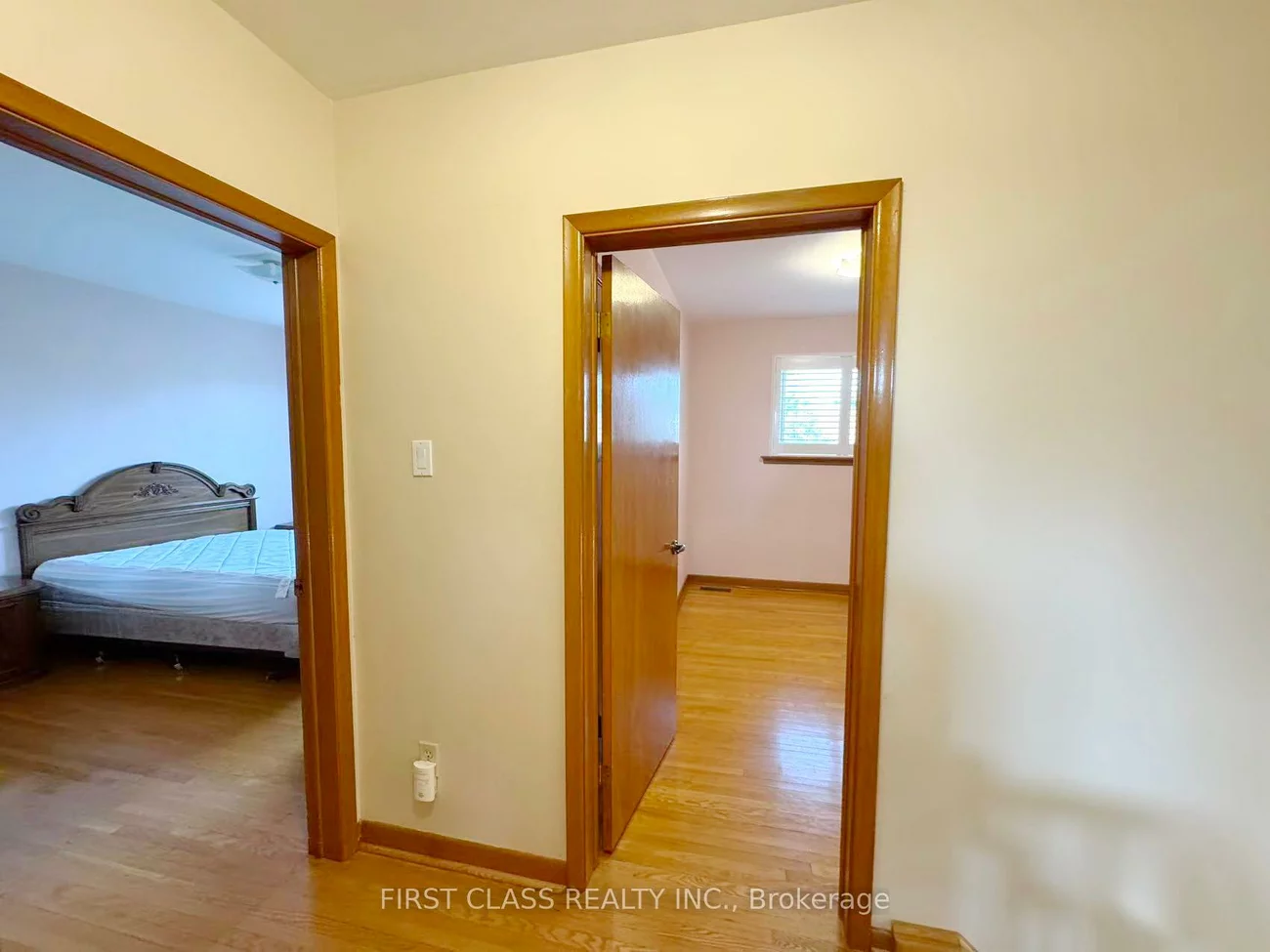 3277, CARDROSS, Applewood, Mississauga