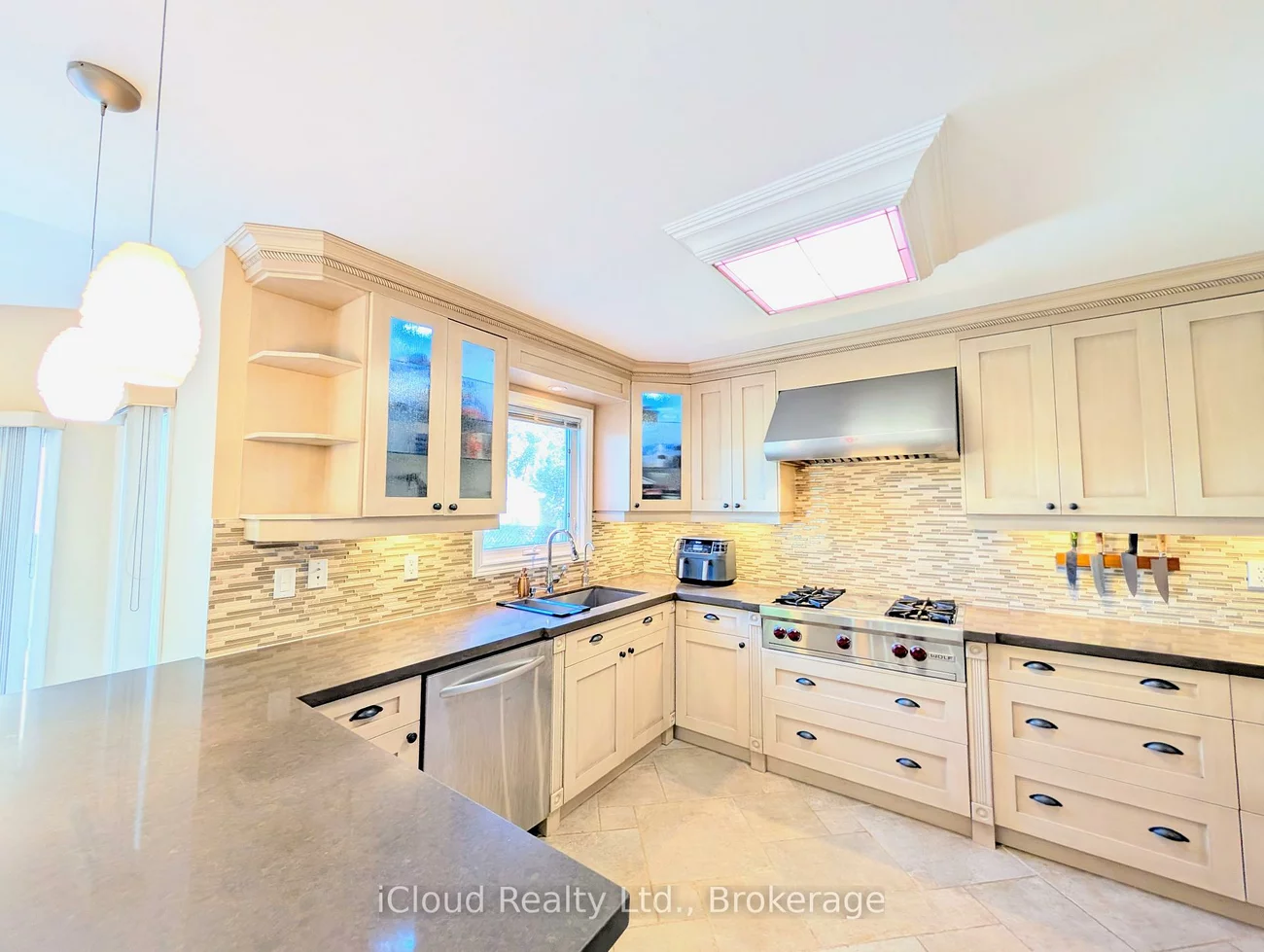 3669, Baird, Erin Mills, Mississauga