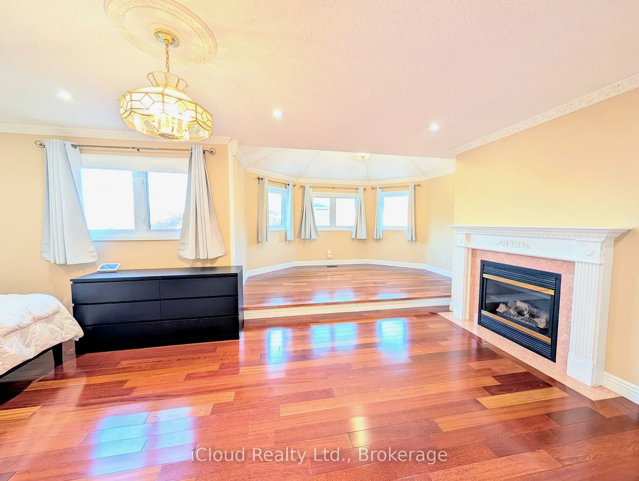 3669, Baird, Erin Mills, Mississauga