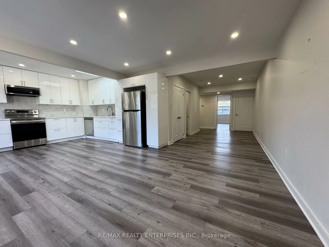 285, Lakeshore, Port Credit, Mississauga