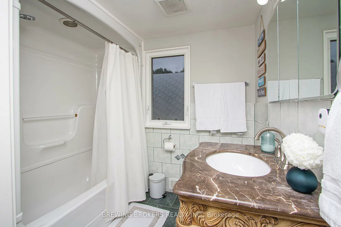 1536, Applewood, Lakeview, Mississauga