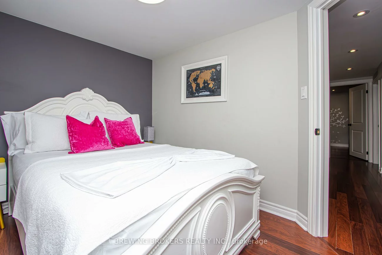 1536, Applewood, Lakeview, Mississauga