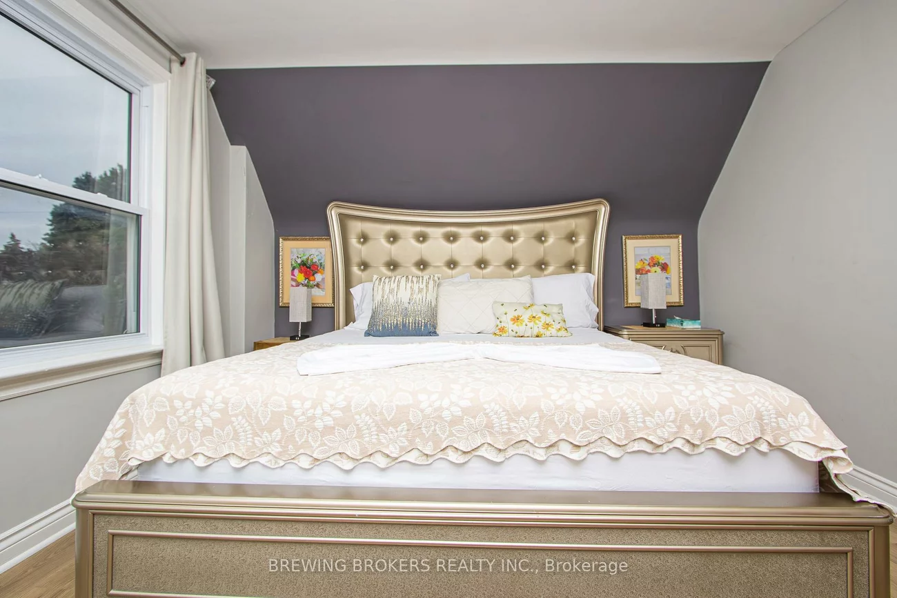 1536, Applewood, Lakeview, Mississauga