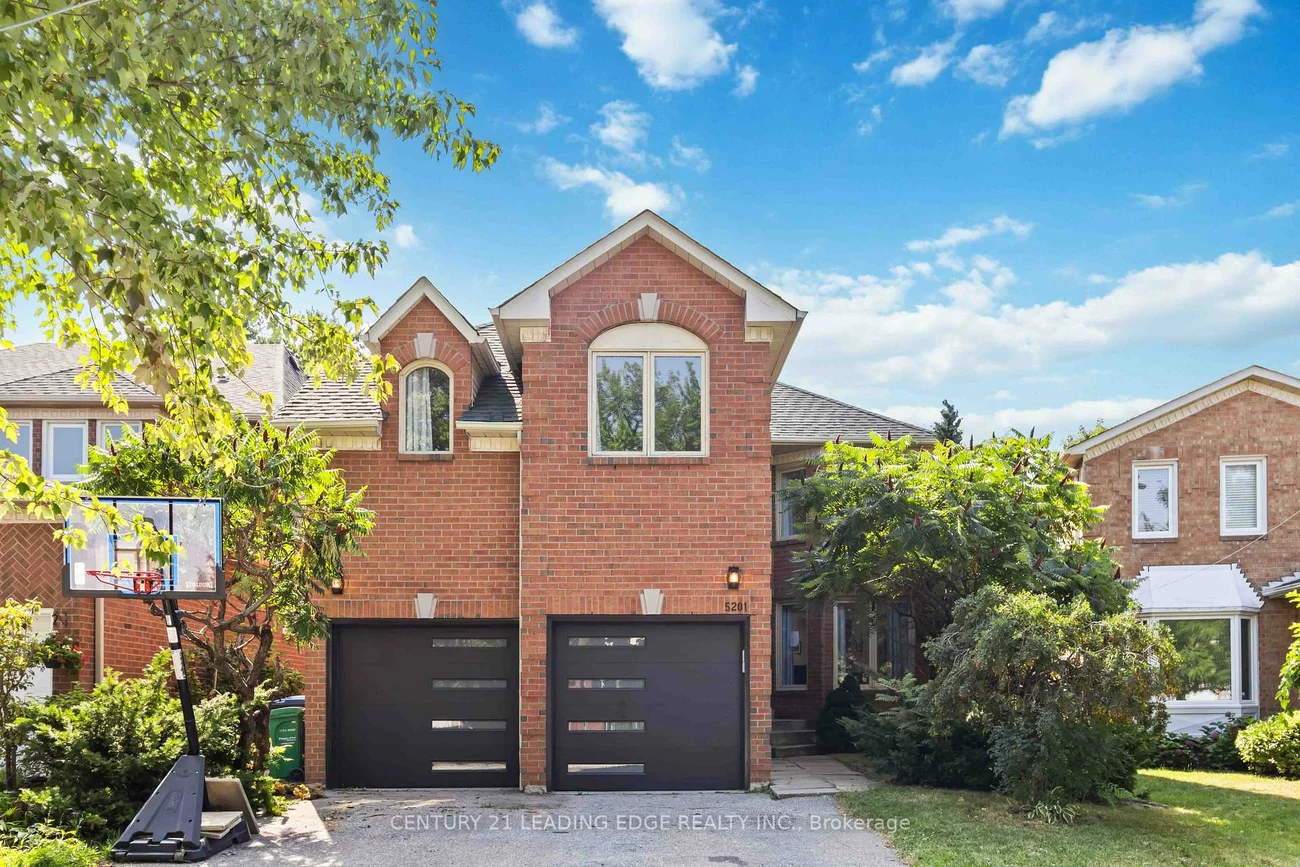 5201, CHAMPLAIN, Hurontario, Mississauga