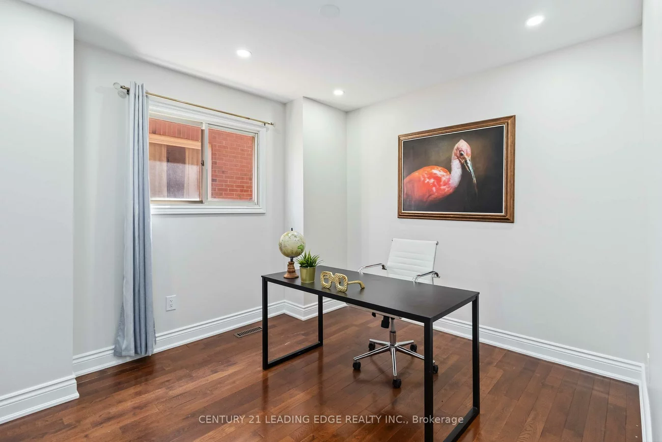 5201, CHAMPLAIN, Hurontario, Mississauga