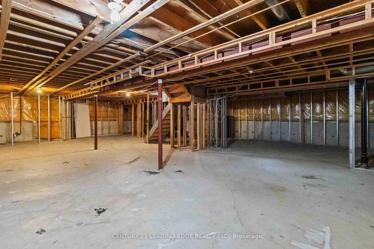 5201, CHAMPLAIN, Hurontario, Mississauga