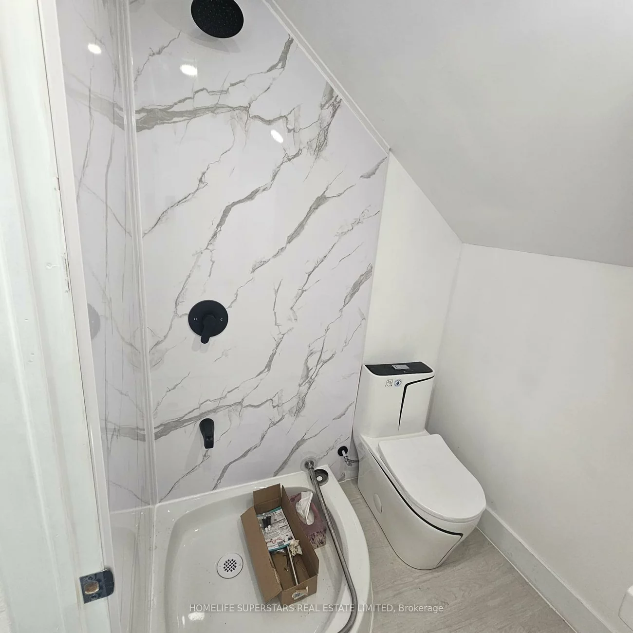 3130, Merritt, Malton, Mississauga