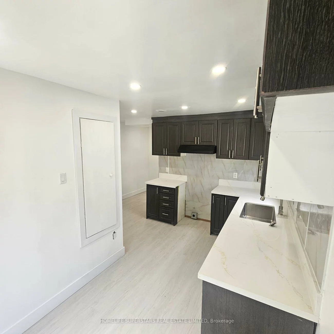 3130, Merritt, Malton, Mississauga