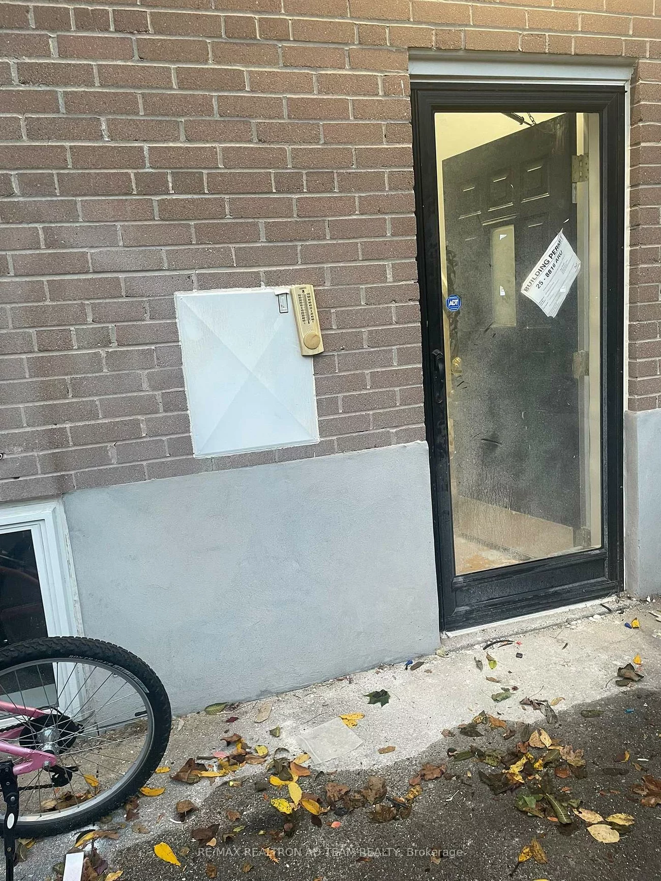 2365, Bostock, Clarkson, Mississauga