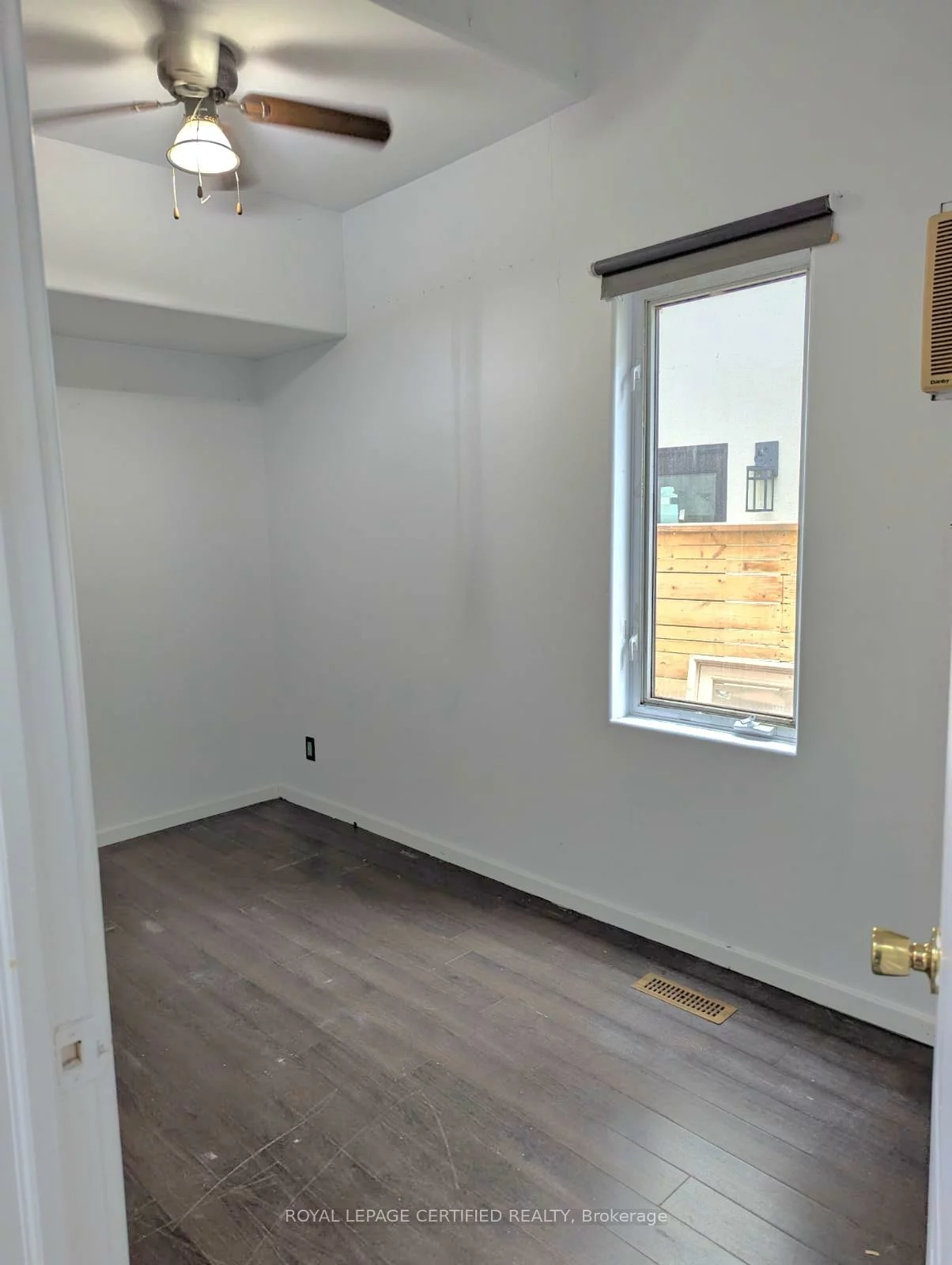 1046, Meredith, Lakeview, Mississauga