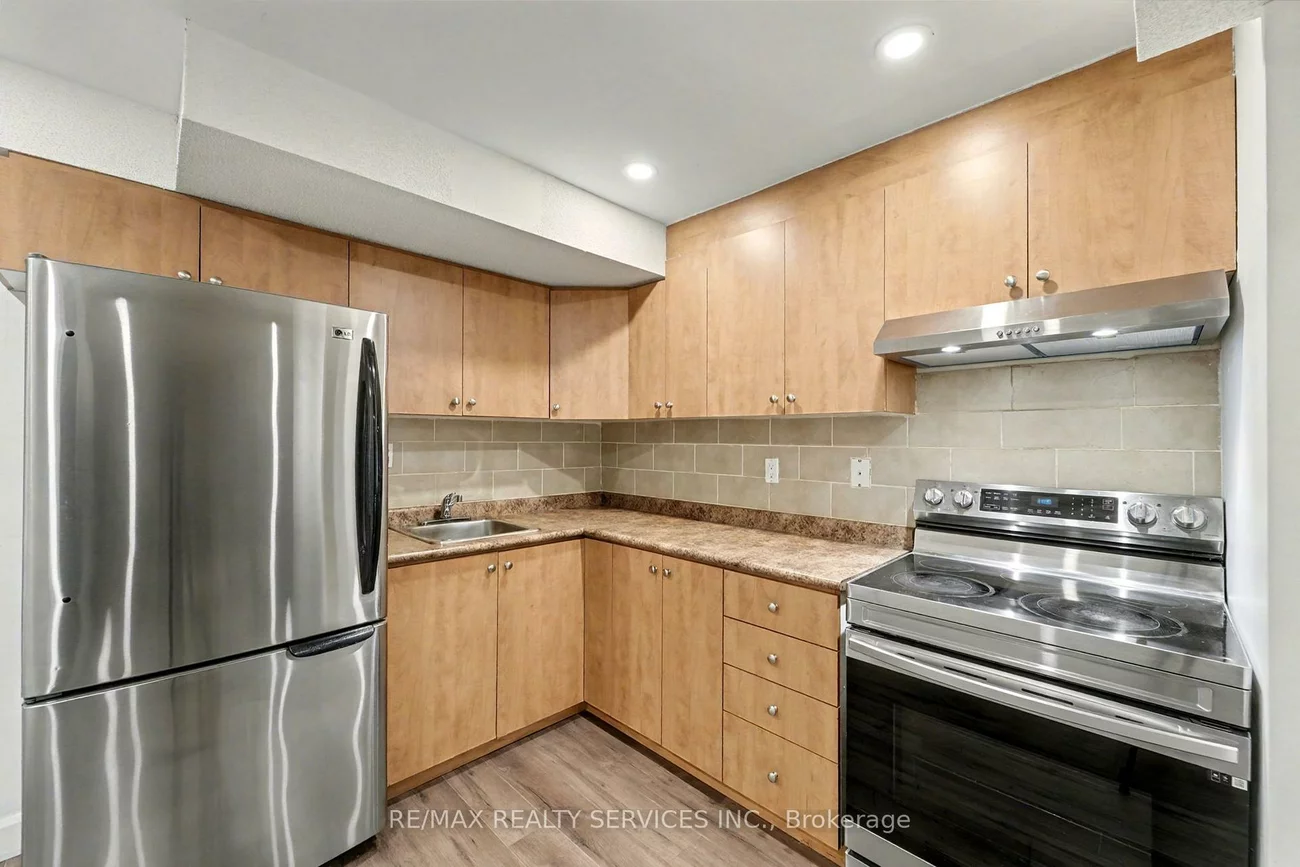 1032, Blueheron, East Credit, Mississauga