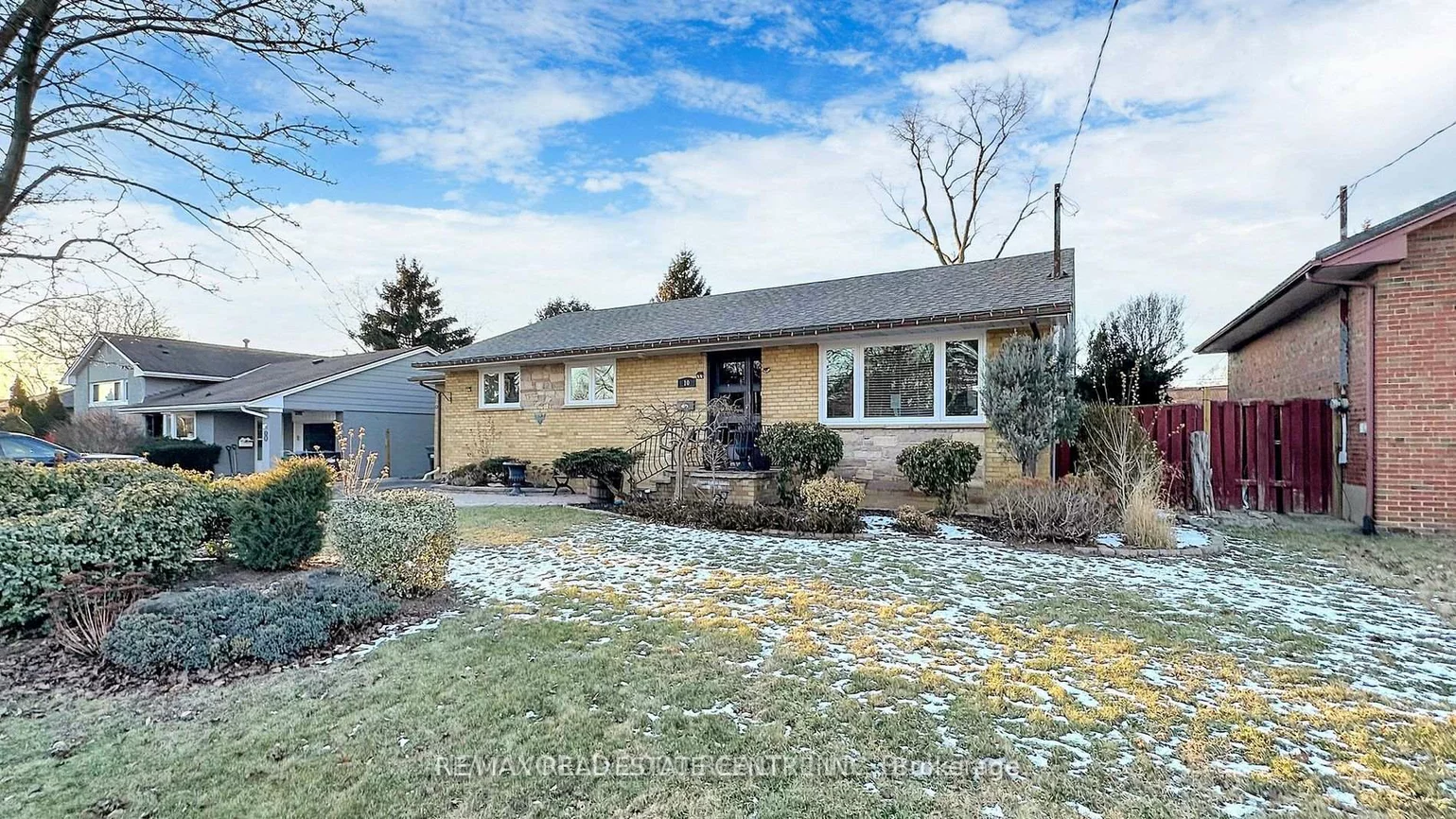 10, Suburban, Streetsville, Mississauga