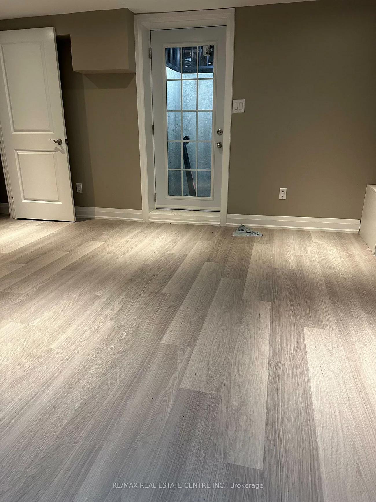 10, Suburban, Streetsville, Mississauga